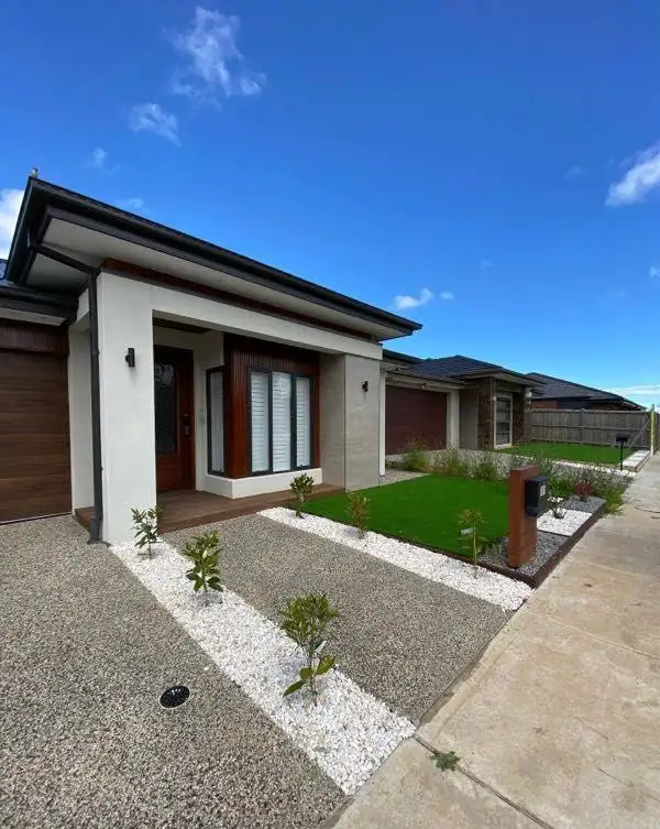 6 Gelston Street
