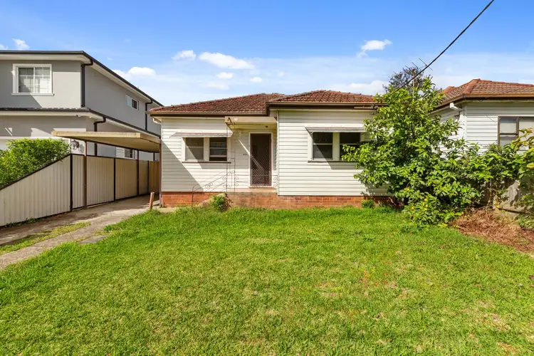 63 Alan Street