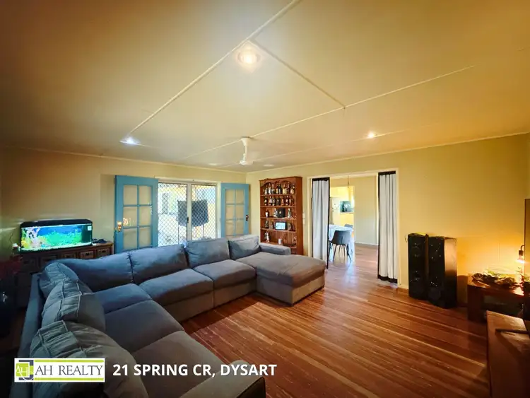 21 Spring Crescent