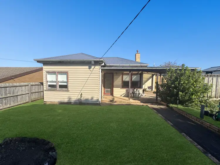 6 Belvedere Street
