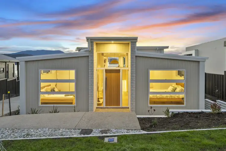 30 Cherrington Drive