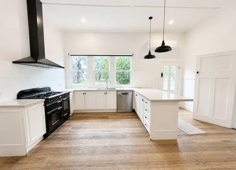 1616 Cullens Road