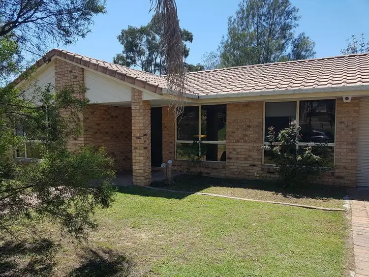 18 Duesbury Crescent