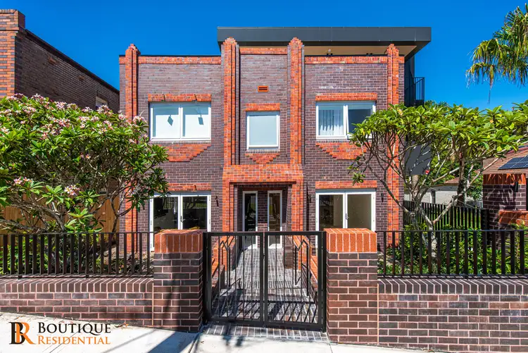 190 Oberon Street