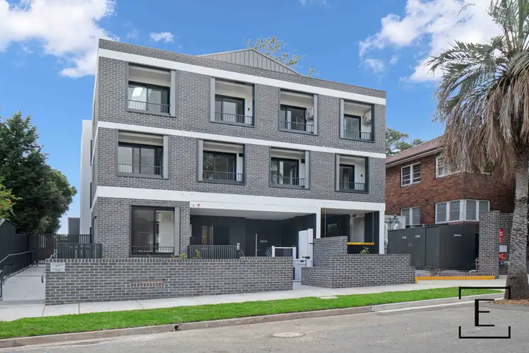 1 Loftus Street