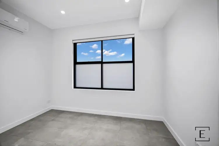 3 Newman Street