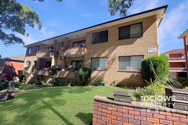 13 Noble Street