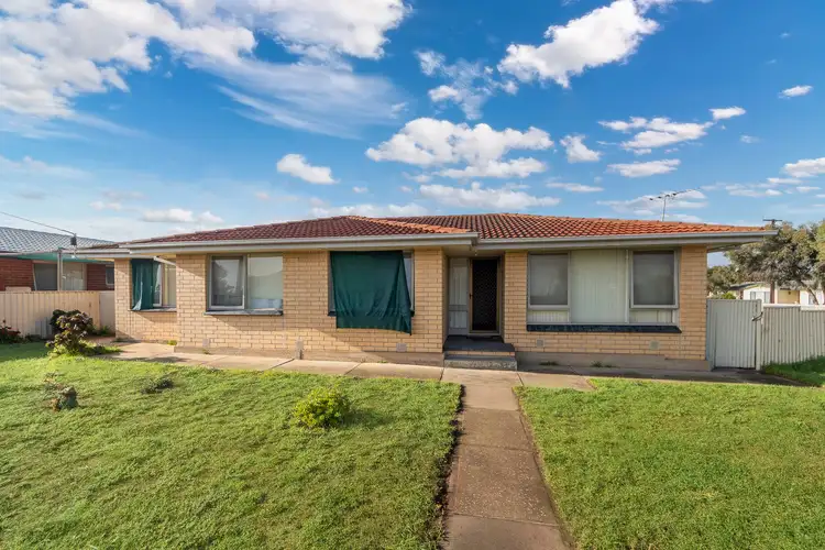 68 Gail Crescent