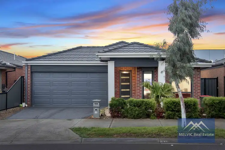 73 Caraleena Drive