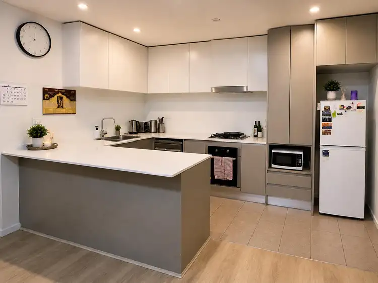 10 Hezlett Road