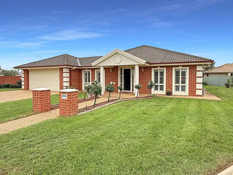 12 Winlee Place