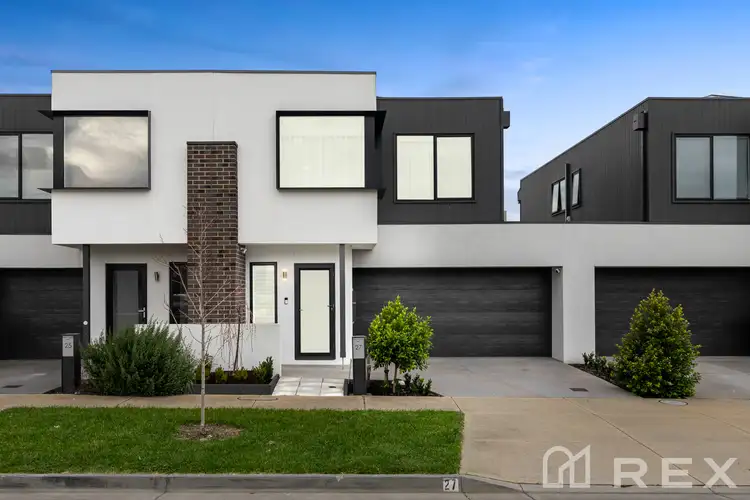 27 Flaxlilly Crescent