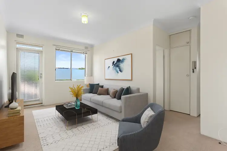 13 Bayley Street