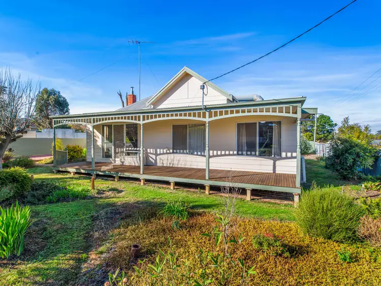 7 Edwards Street