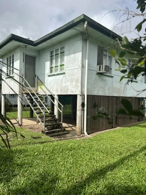 14 OAK STREET