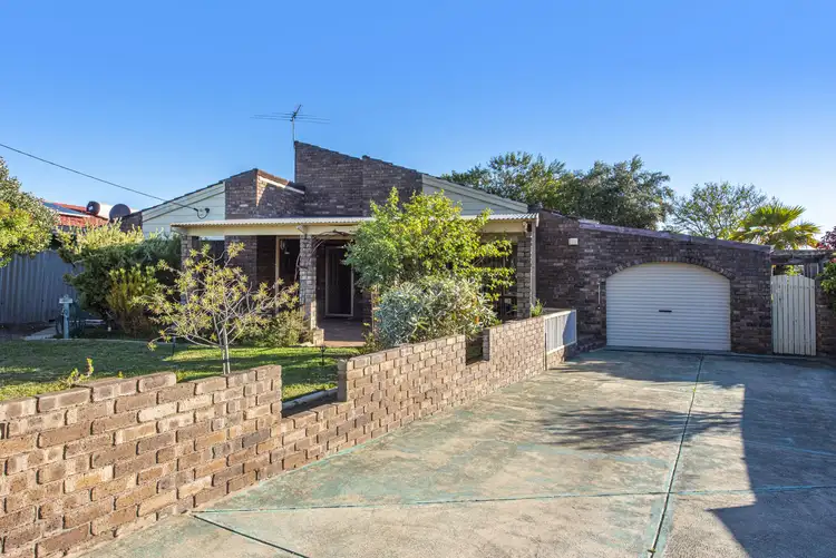 17 Sycamore Close
