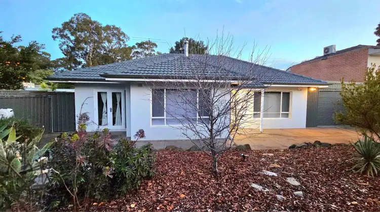 2 Hobart Crescent