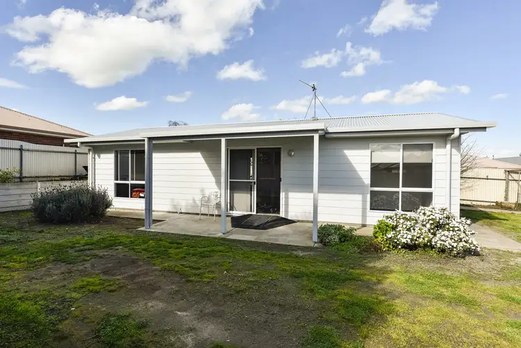 30A Queens Avenue