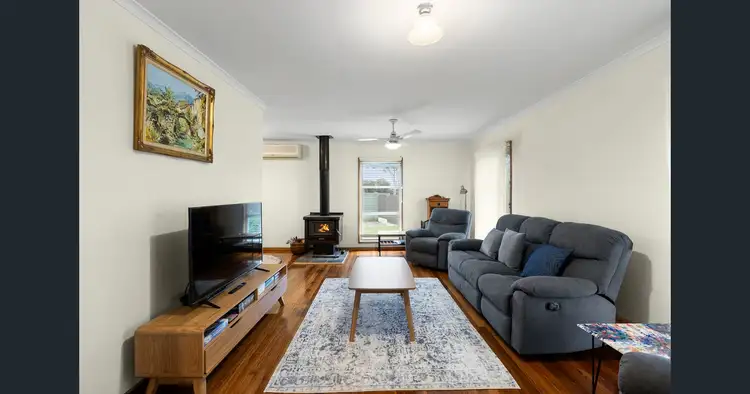 15 Centenary Crescent