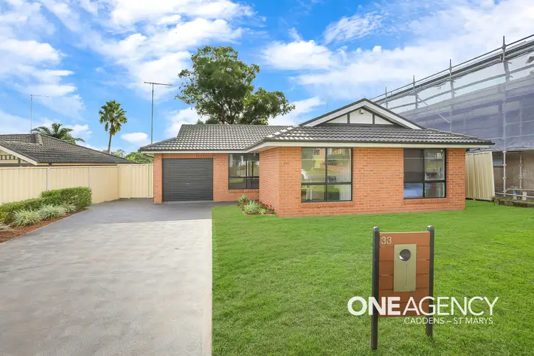 33 Sandpiper Crescent