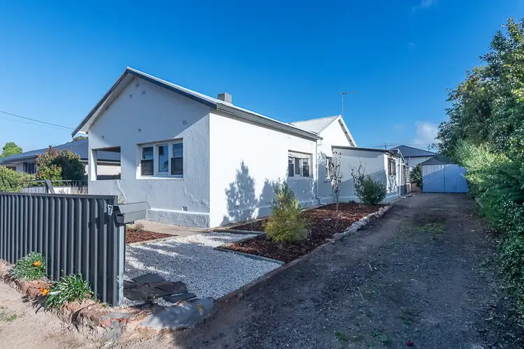 7 Gladstone Street