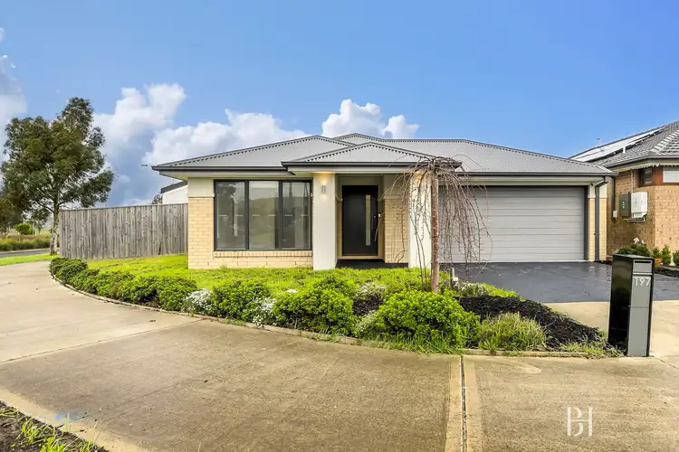197 Wallara Waters Boulevard