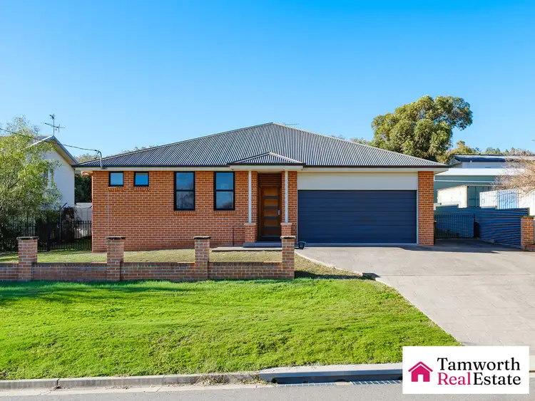 52 Manilla Road