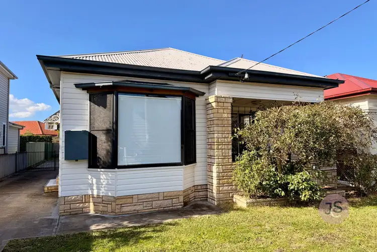 11 GEORGETOWN ROAD