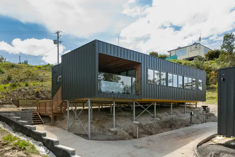 21 Bay View Road