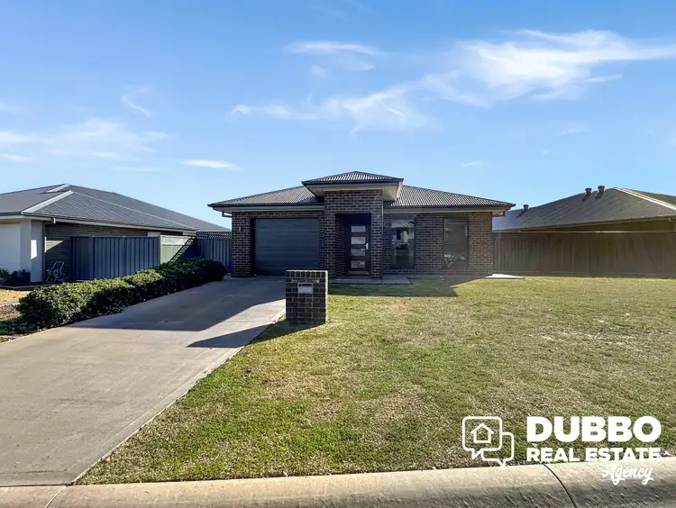 11 Waterfall Crescent