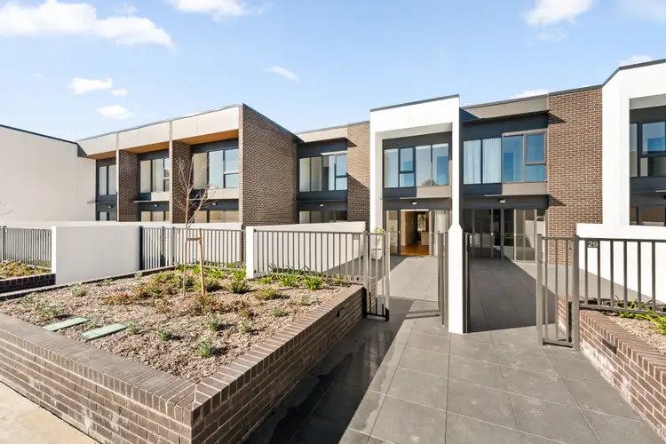 20 Leahy Close