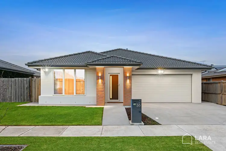 36 Floret Drive