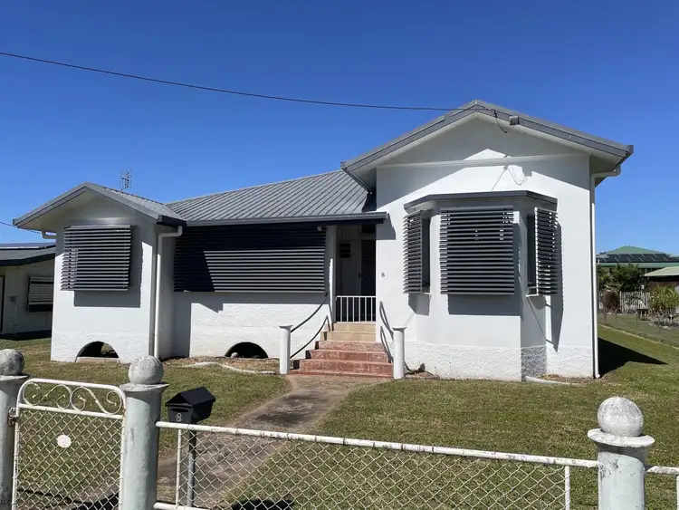 8 Chamberlain Street