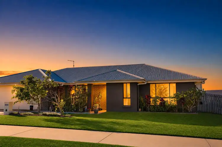 46 Foxtail Palm Boulevard
