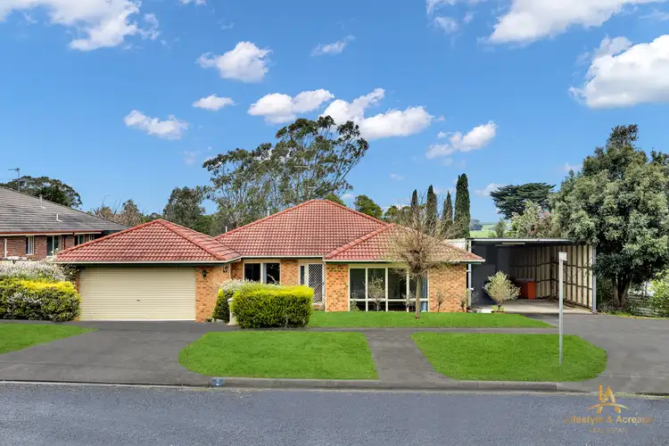 2 Munro Street