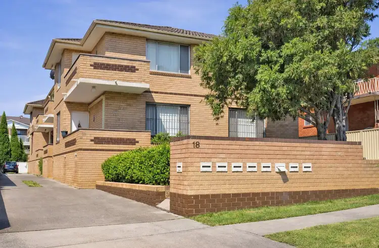18 Willeroo Street