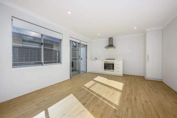 12 DRUMMOYNE STREET