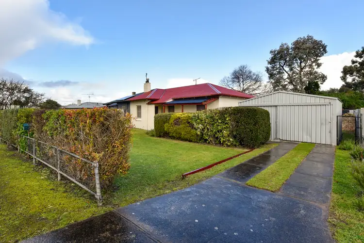 22 Newton Crescent