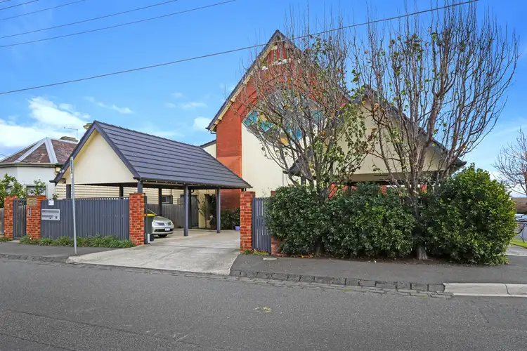 18 Rothwell Street