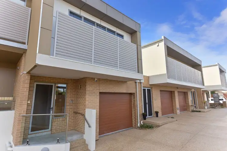1 Embankment Grove
