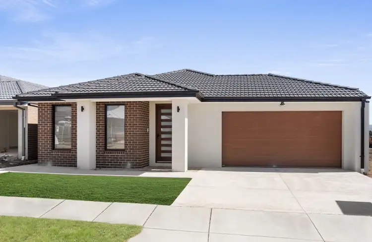 34 MAYFIELD CRESCENT