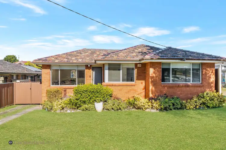 15 Oldfield Street