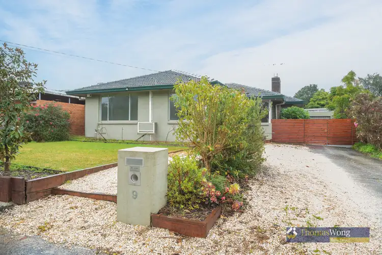 9 Astelot Drive