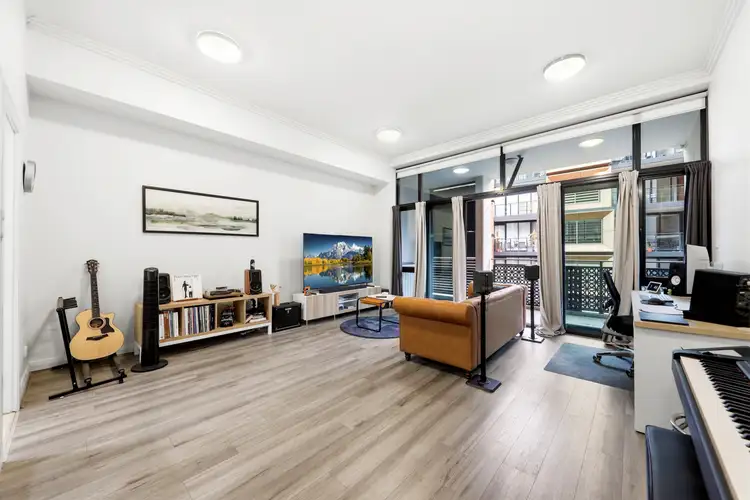 2 Underdale Lane