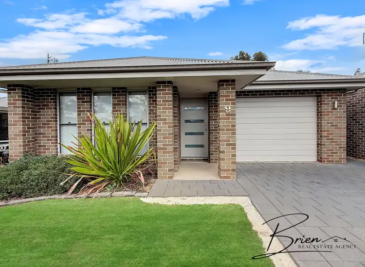 9 Ebor Way