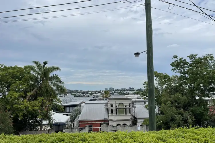 1/24 Waverley Street
