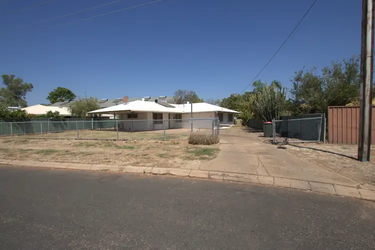 3 Rosella Close