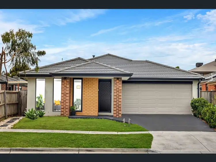 27 Treeve Parkway