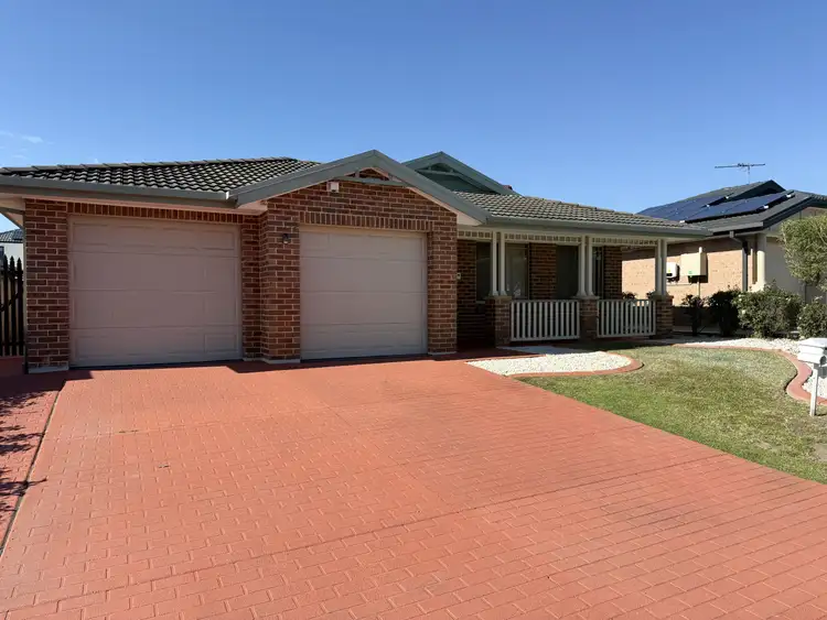 5 McCredie Drive
