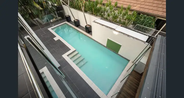 7 Aster Place